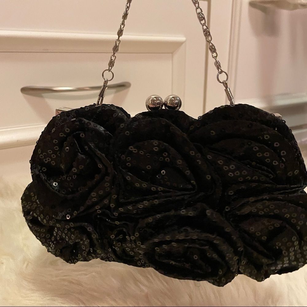 Vintage Rose Sequin Clutch Crossbody Black